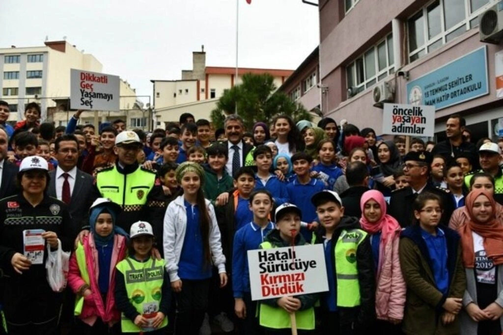 Öncelik Hayatın, Öncelik Yayanın