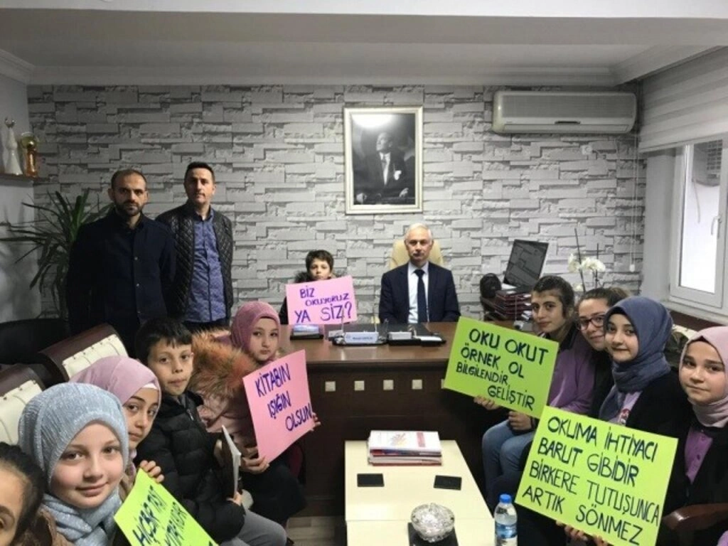 CANİK OKUYOR!