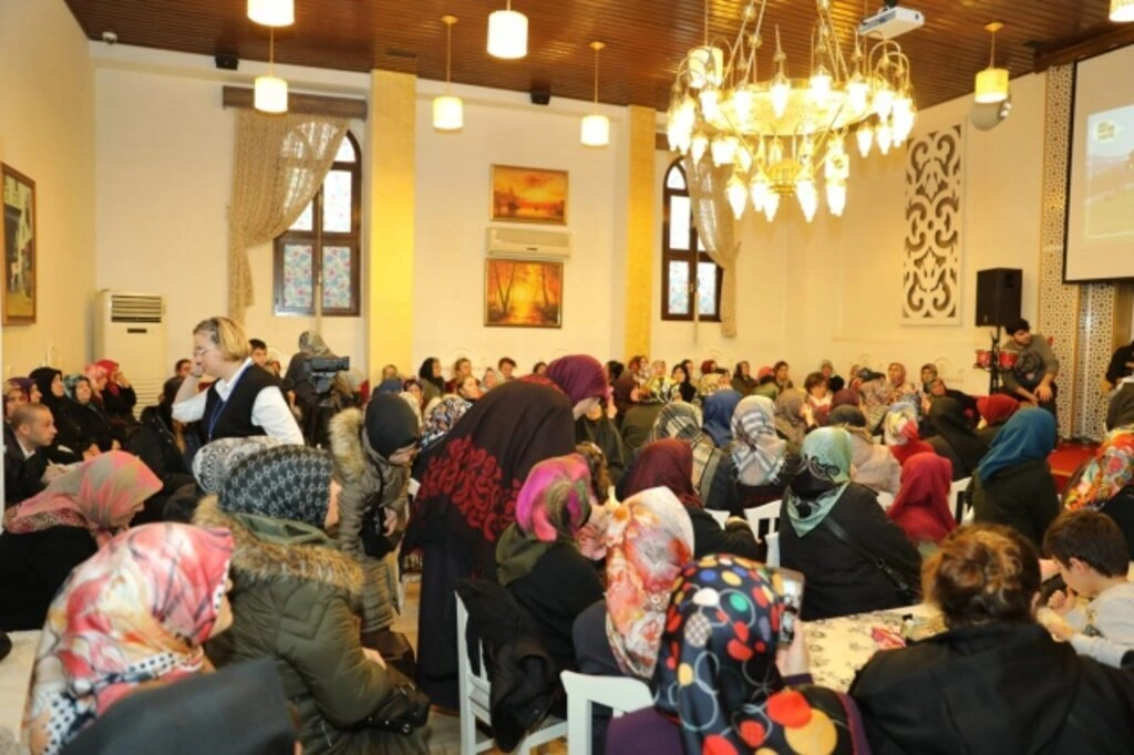 Acem Tekkesi Kültür ve Sohbet Evi Gönül Buluşmaları