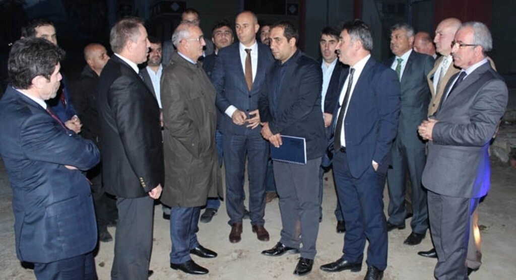 Başkan Yusuf Ziya Yılmaz Tekkeköy'de