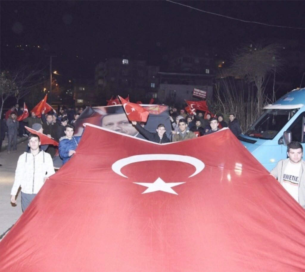 Kutlukent Gençlerinden Togar’a Destek Yürüyüşü