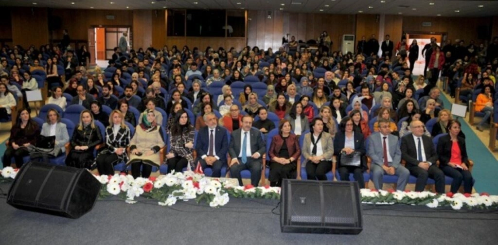 Ondokuz Mayıs Üniversitesi'nde 8 Mart Dünya Kadınlar Günü kutlaması