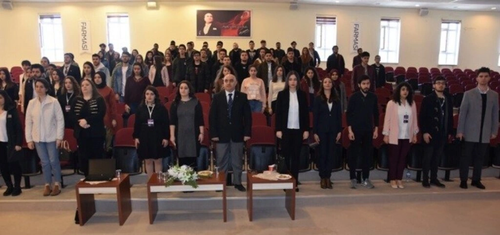 Hayata Alın Terini Katan Sektördeki Kadınlar