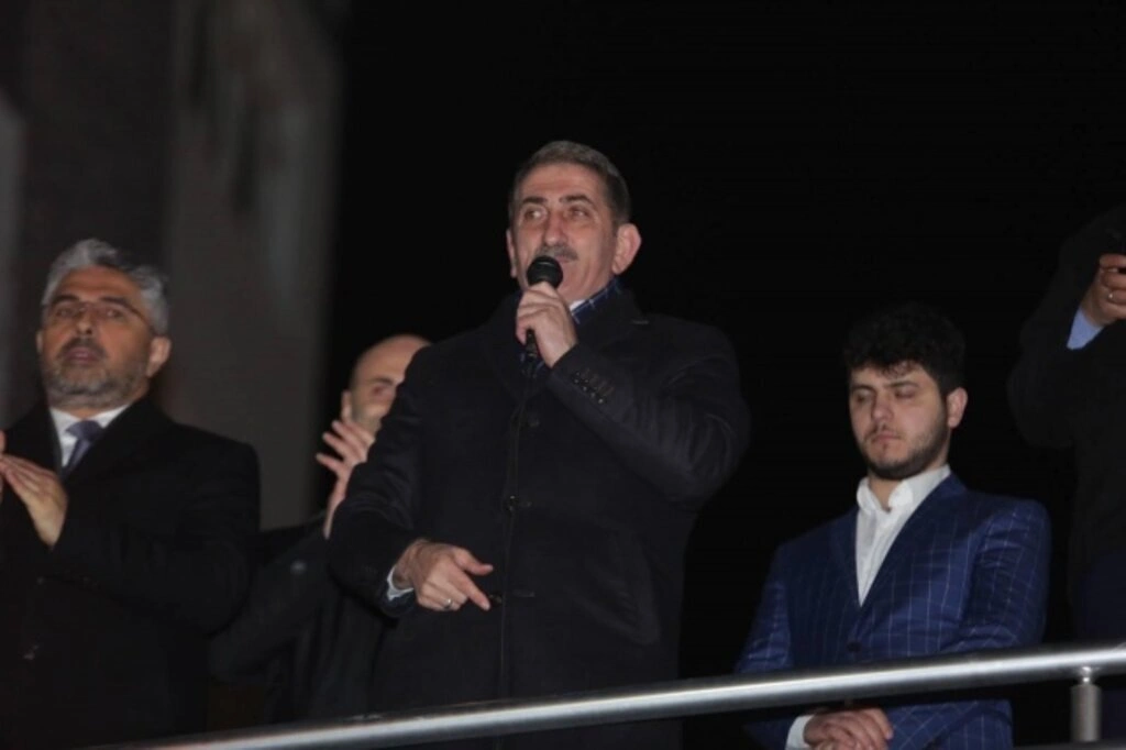 Cedit tamam hız kesmeden yola devam
