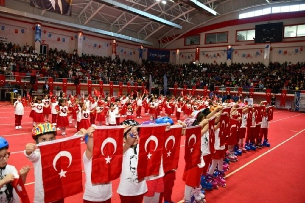 23 Nisan Ulusal Egemenlik ve Çocuk Bayramı Samsun'da Coşkuyla Kutlandı