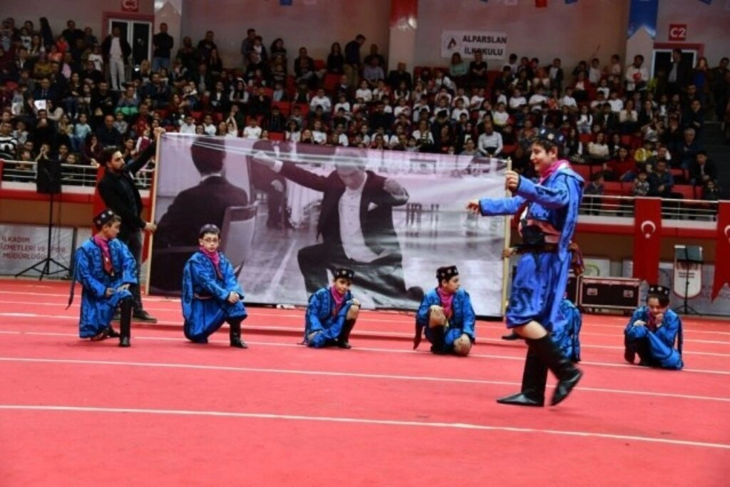 23 Nisan Ulusal Egemenlik ve Çocuk Bayramı Samsun'da Coşkuyla Kutlandı