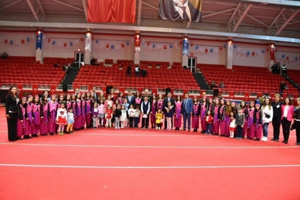 23 Nisan Ulusal Egemenlik ve Çocuk Bayramı Samsun'da Coşkuyla Kutlandı