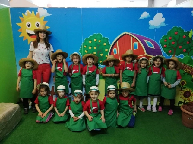 Vezirköprülü minikler ilk kez Samsun'u gördü
