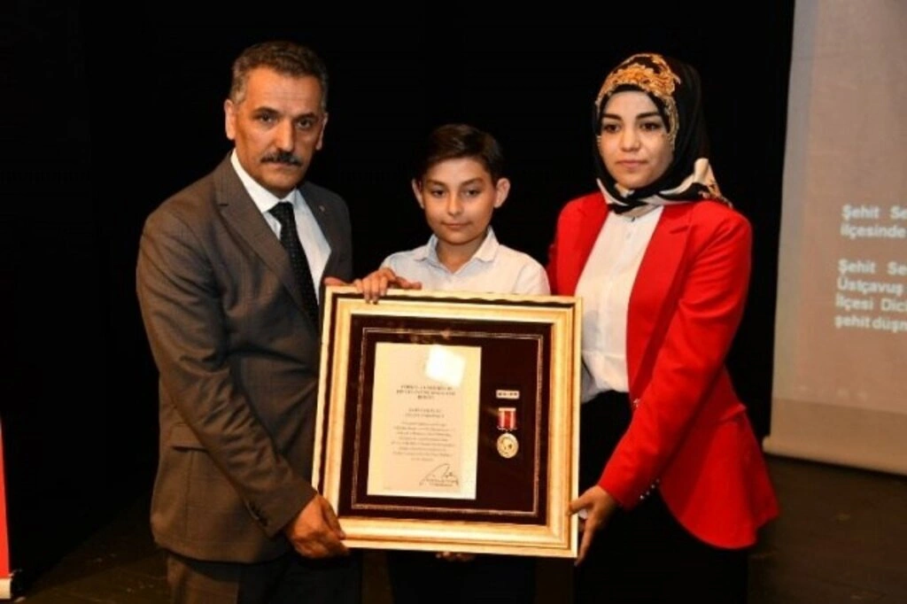 Devlet Övünç Madalyası Ve Beratı Samsunlu Şehit Aileleri Ve Gazilere Tevdi edildi