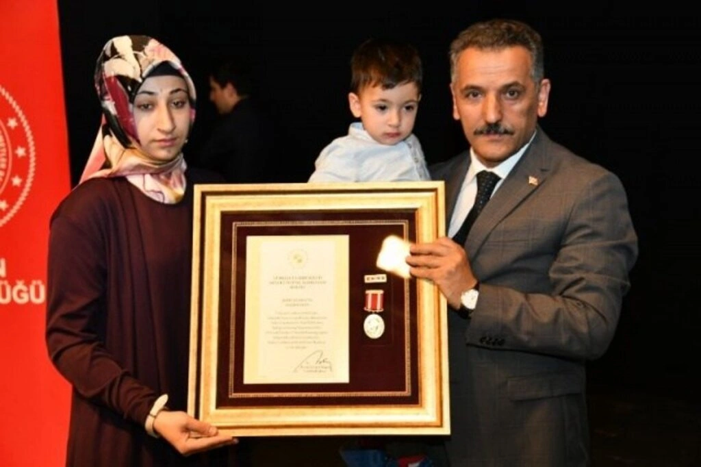 Devlet Övünç Madalyası Ve Beratı Samsunlu Şehit Aileleri Ve Gazilere Tevdi edildi
