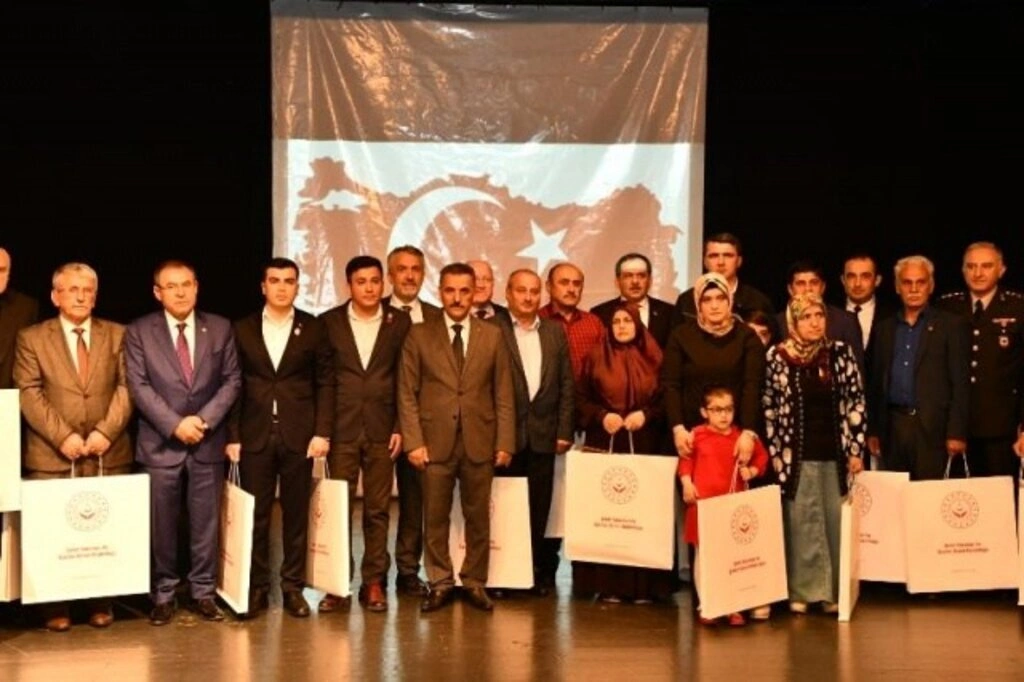 Devlet Övünç Madalyası Ve Beratı Samsunlu Şehit Aileleri Ve Gazilere Tevdi edildi