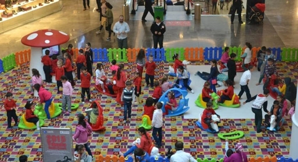 2015 Yılında 2015 Mutlu Çocuk Projesi