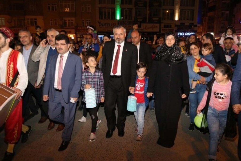 SELE SEPET TOP KANDİL COŞKUYLA KUTLANDI