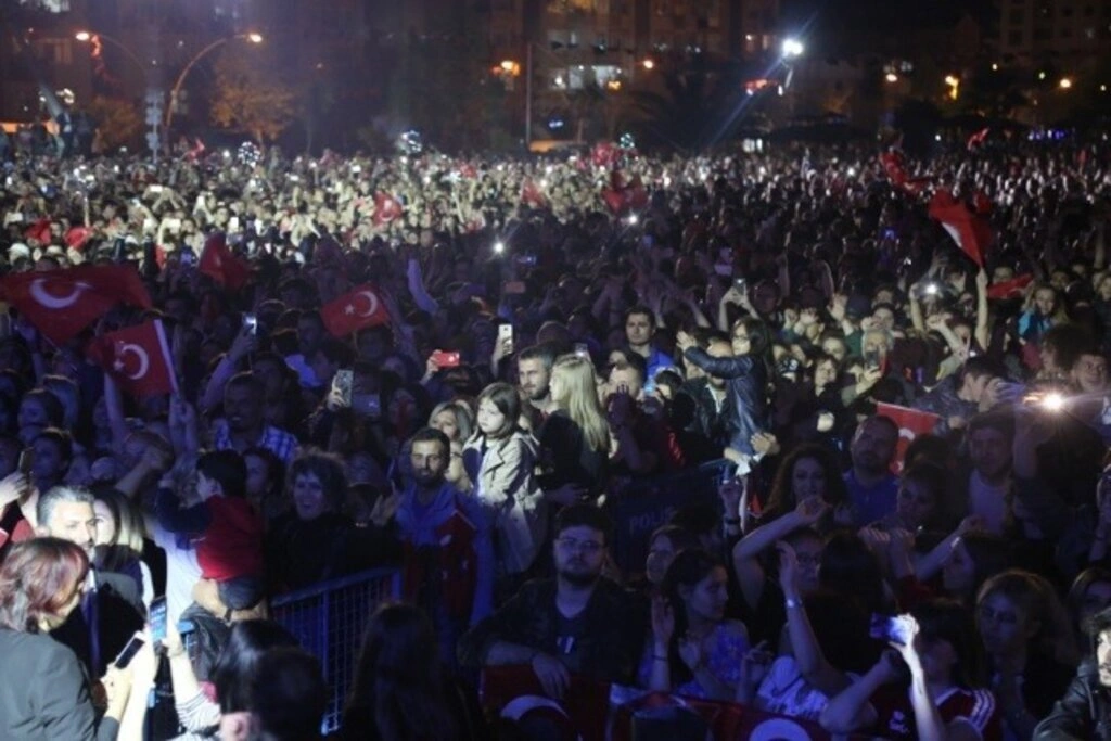 Atakum'da muhteşem 100. yıl konseri!