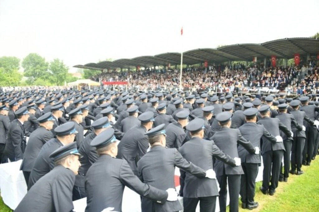 19 Mayıs Polis Meslek Yüksekokulu 17. Dönem'de 343 Genç Polis Mezun Etti