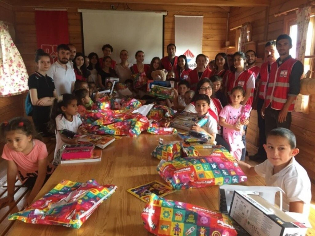 Genç Kızılay ile Bahçeşehir hayal biriktirdi!