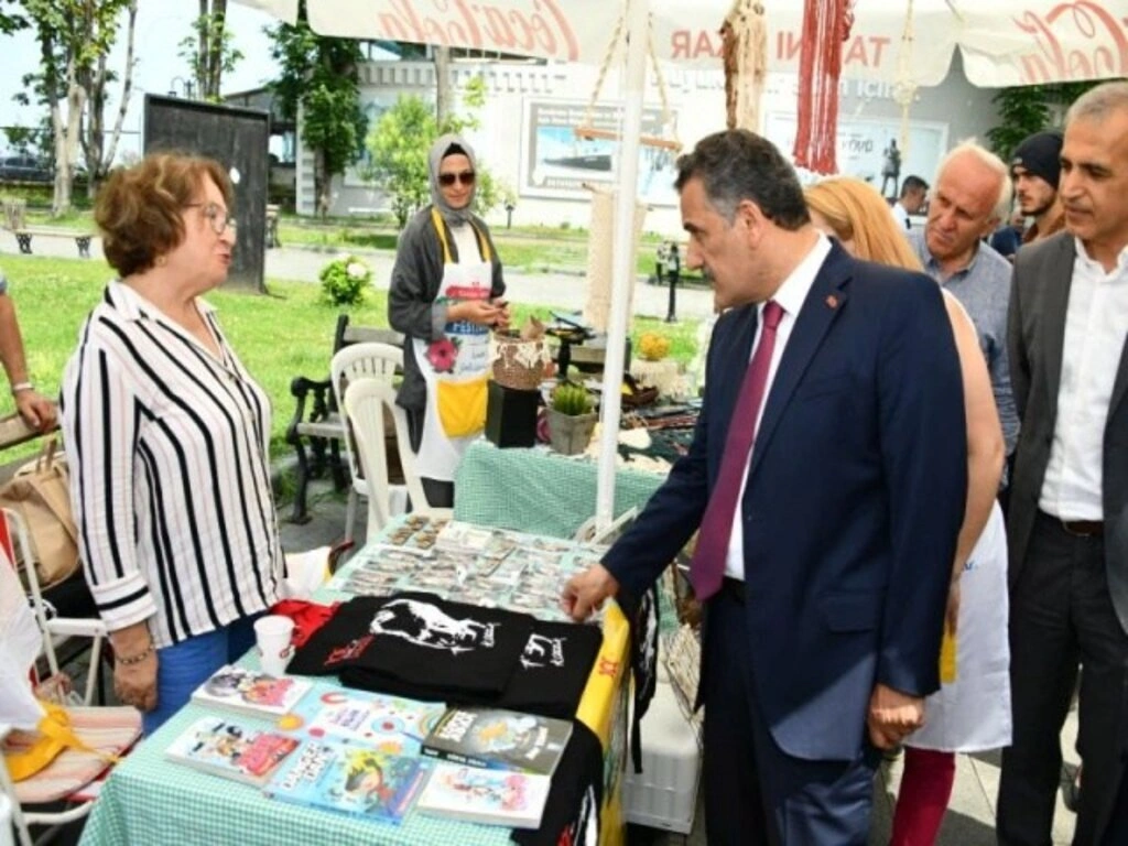 Yöresel Ot Yemekleri Festivali Samsun'da düzenlendi