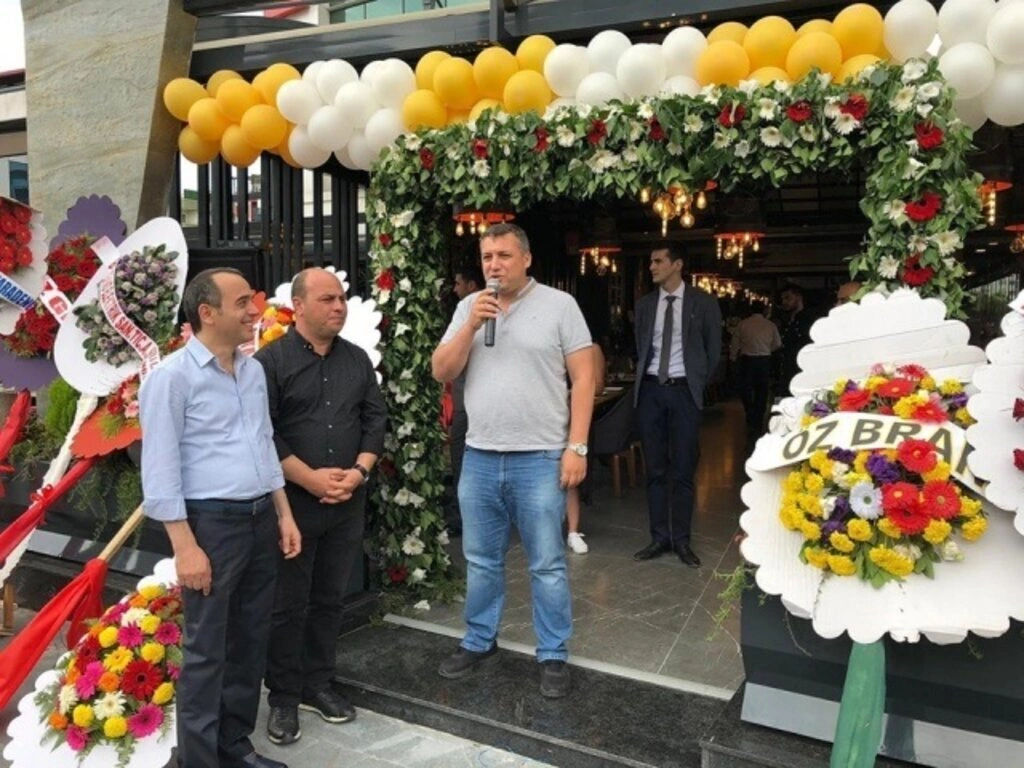 Kuqla Cafe Restorant hizmete girdi