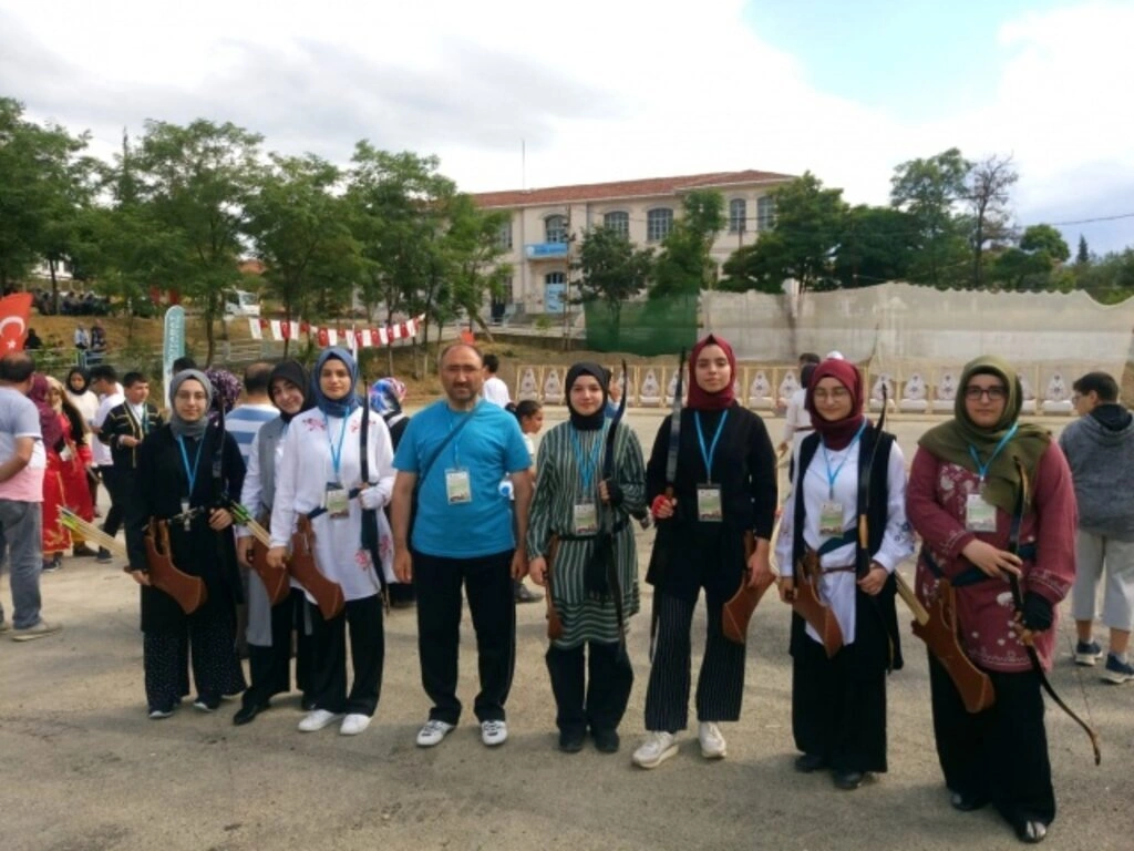 Samsun Takımı Geleneksel Okçuluk Yarışmasına Katıldı