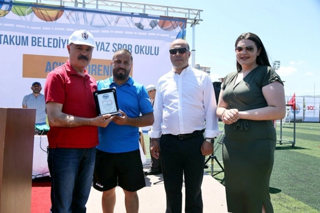 Atakum Belediyespor'da görkemli açılış