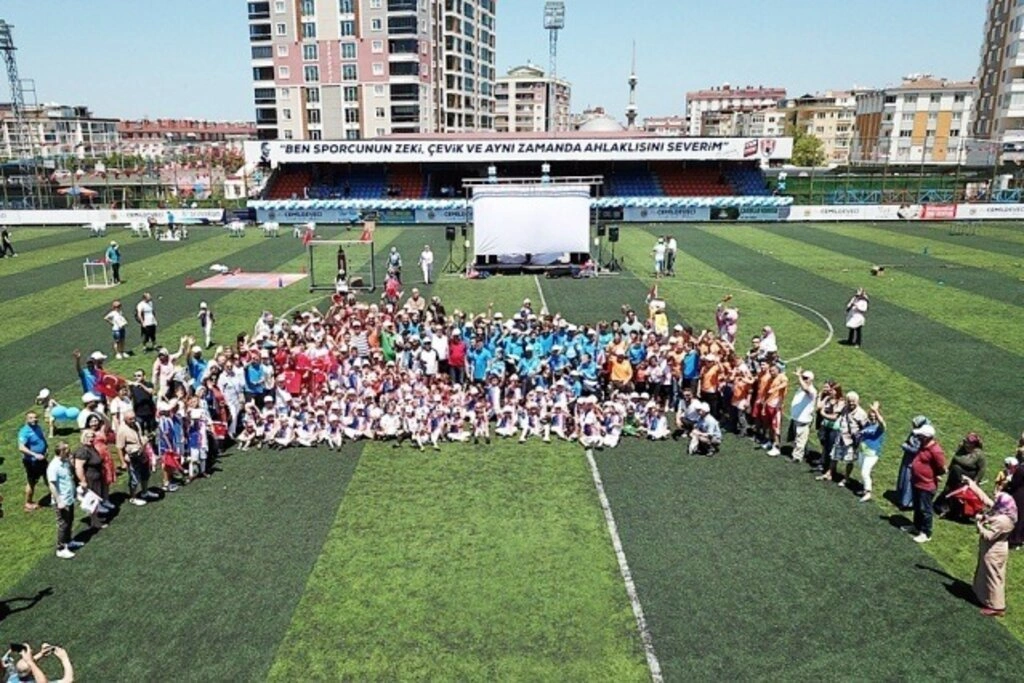 Atakum Belediyespor'da görkemli açılış