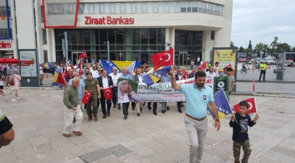 Samsun'dan Srebrenitsa soykırımına tepki yürüyüşü yapıldı