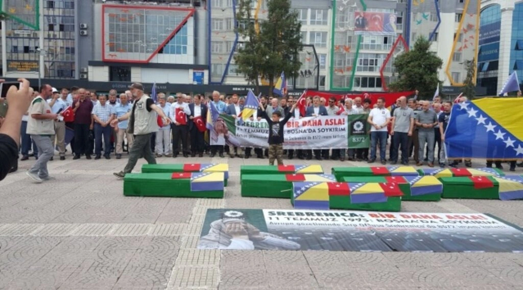 Samsun'dan Srebrenitsa soykırımına tepki yürüyüşü yapıldı