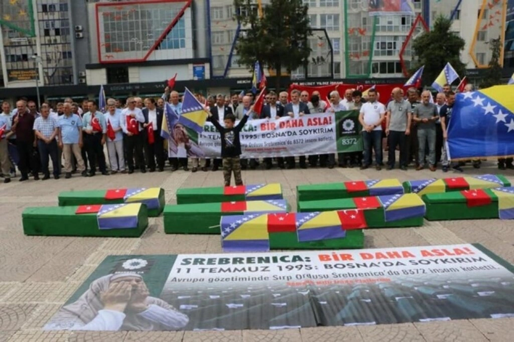 Samsun'dan Srebrenitsa soykırımına tepki yürüyüşü yapıldı
