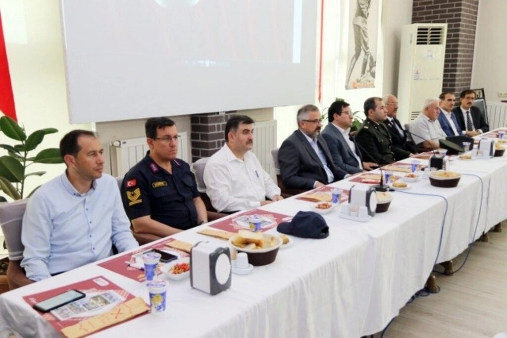 Kıbrıs Gazileri'ne Berat ve Madalyaları Tevcih edildi