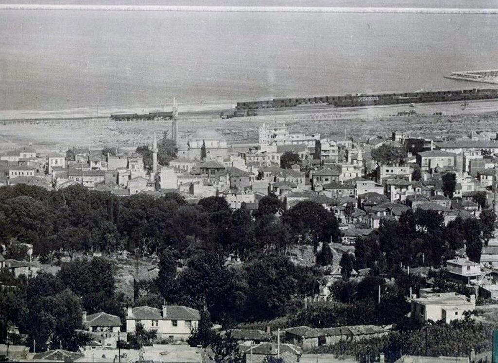 Samsun'un tarihi eski fotoğrafları - Birçok tarihi belge ve arşivlerden derlediğimiz, Samsun Limanı, Samsun Dolgu Sahası, Samsun Fuarı ve bugünlerde yıkımı