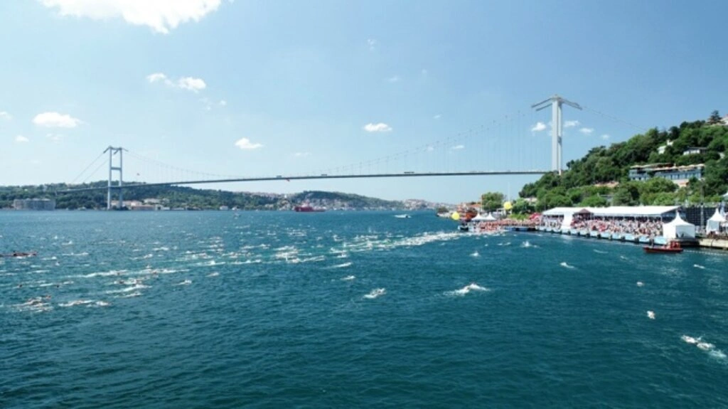 Boğaziçi Kıtalararası Yüzme Yarışı’nda Şampiyonlar Belli Oldu