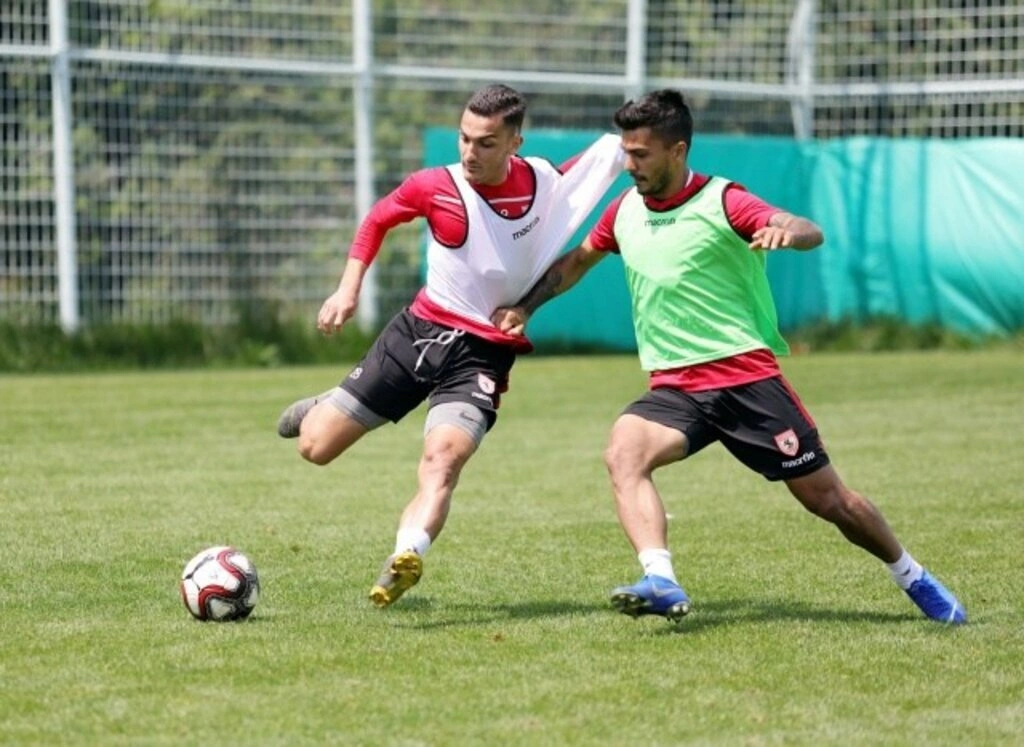 Samsunspor'un temposu ve hırsı, teknik heyetten alkış aldı