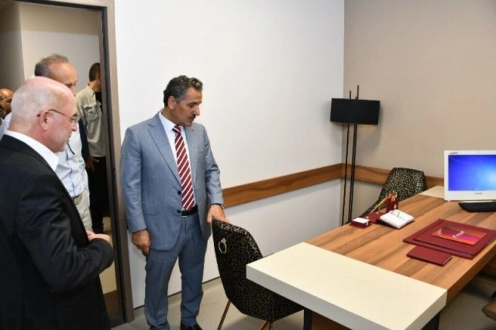 Büyük Anadolu Hastaneleri yeni hizmet binası tanıtılıyor