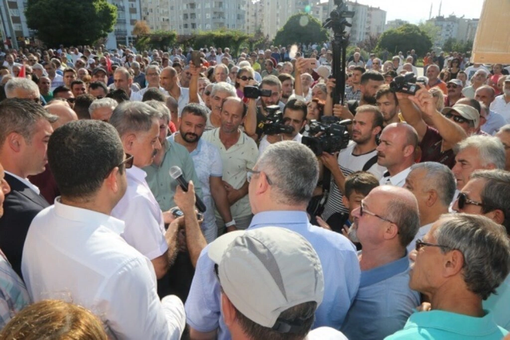 Atakum Belediye Başkanı Cemil Deveci'ye destek eylemi