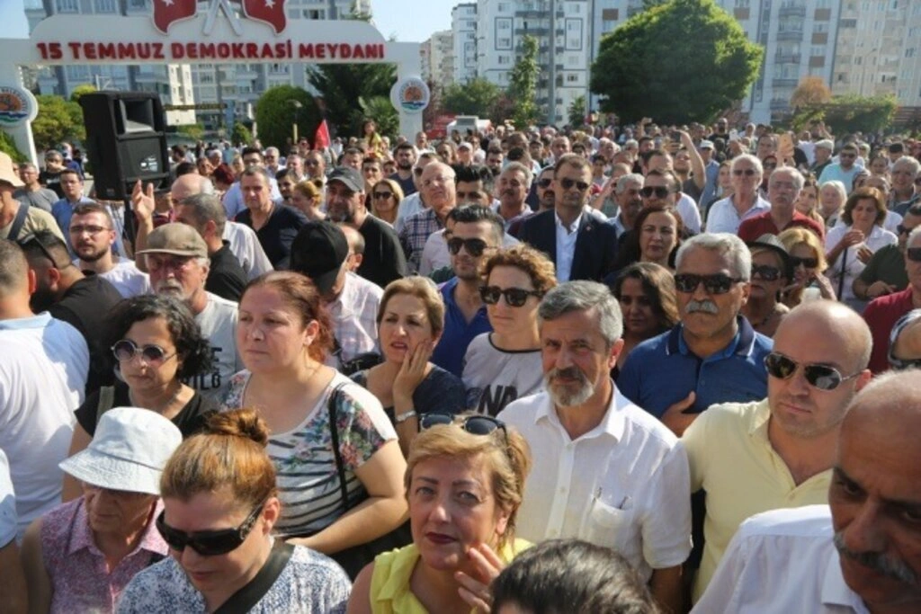 Atakum Belediye Başkanı Cemil Deveci'ye destek eylemi