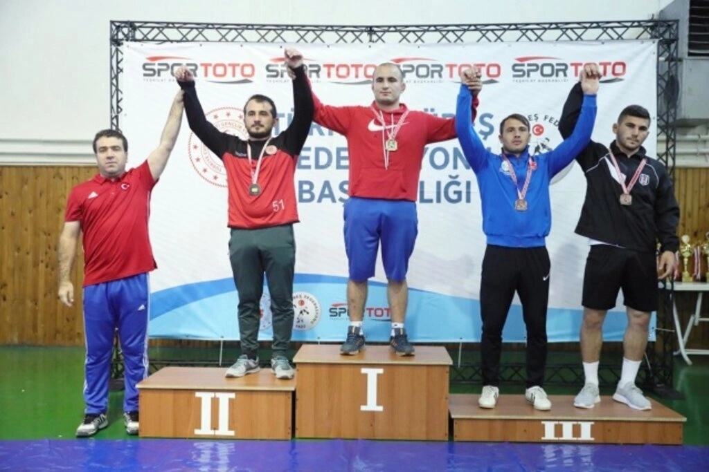 Samsun Yakakent Belediye Spor Kulübü'nden büyük başarı