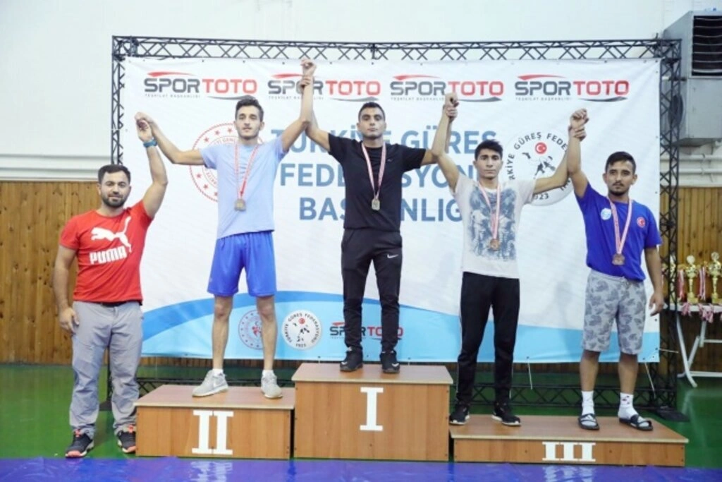 Samsun Yakakent Belediye Spor Kulübü'nden büyük başarı