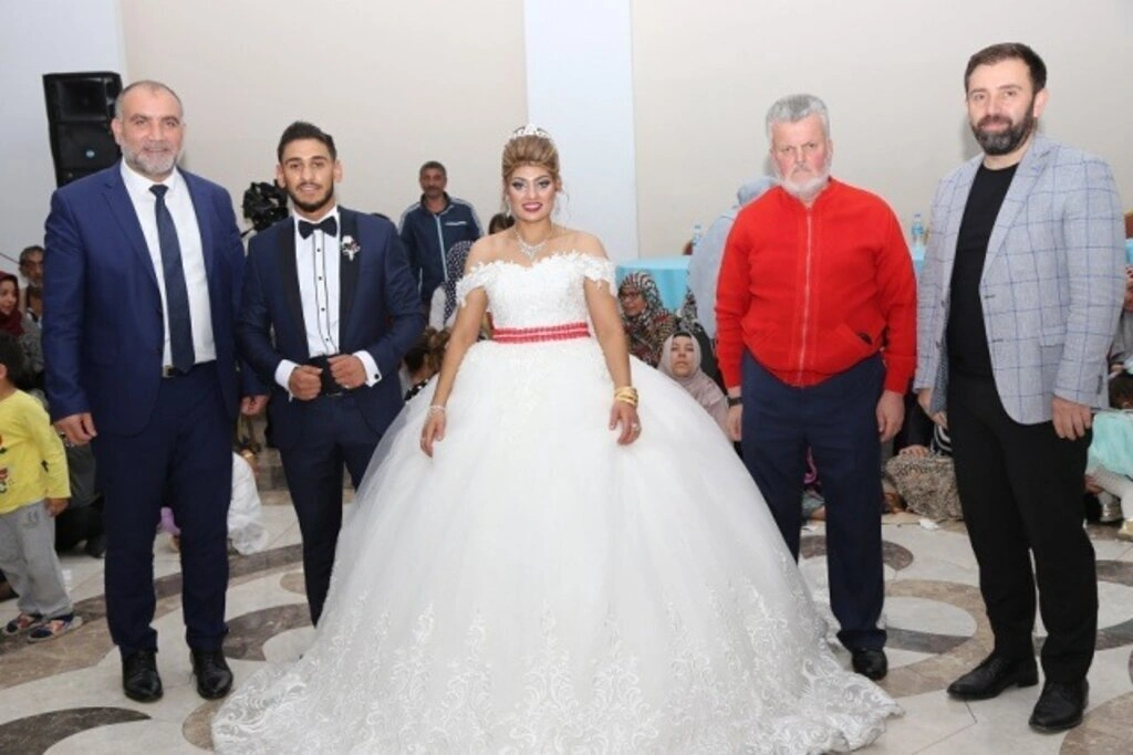 Edanur Kispet ve Ömercan Gezginci dünyaevine girdi
