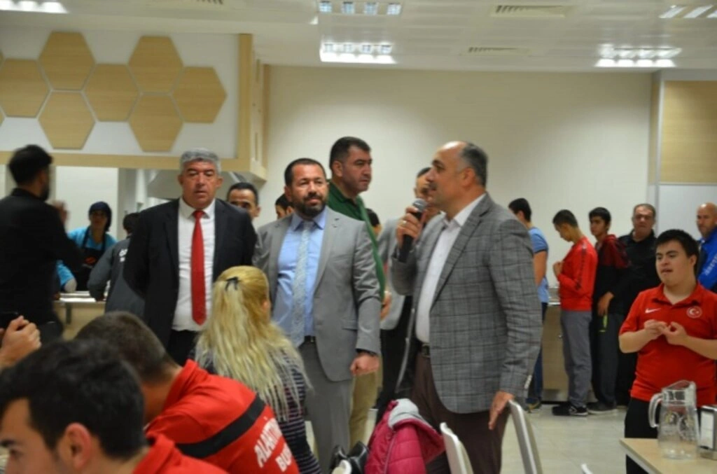 ÖZEL SPORCULAR BİRLEŞTİRİLMİŞ 2. BÖLGE FUTBOL ŞAMPİYONASI SAMSUN'DA BAŞLADI
