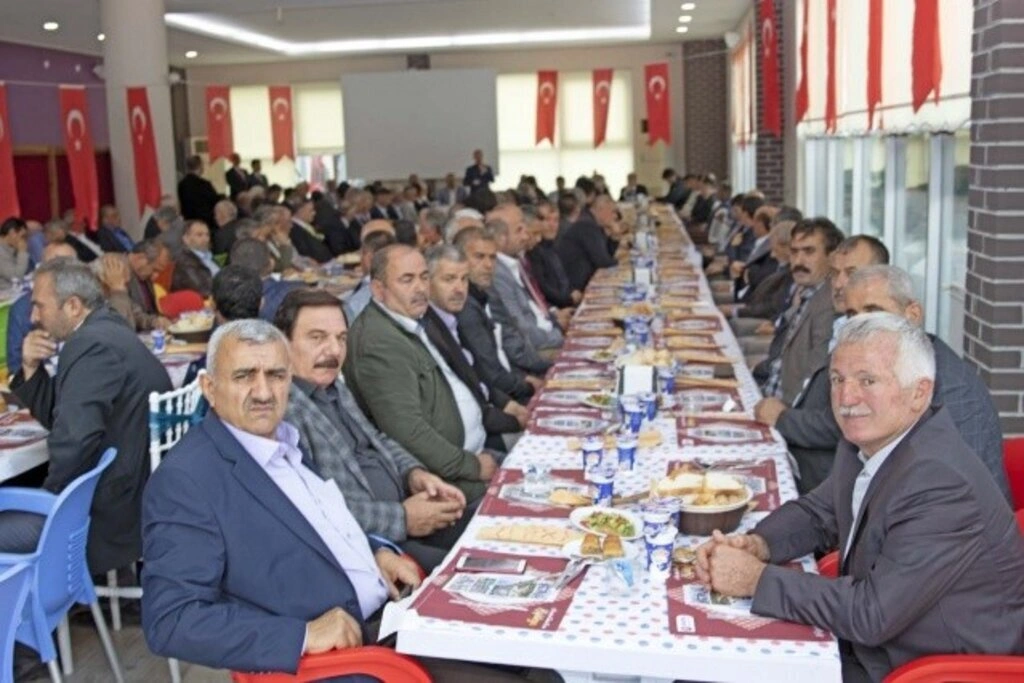 BAFRA'DA MUHTARLAR GÜNÜ KUTLANDI