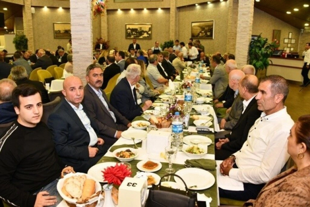 Muhtarlar Günü kapsamında Sevgi Kafe’de akşam yemeği düzenlendi