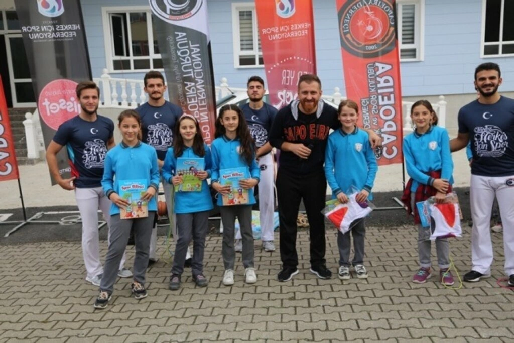 Tekkeköy Gökçe Karaoğlan Ortaokulu'nda ödüllü spor etkinliği