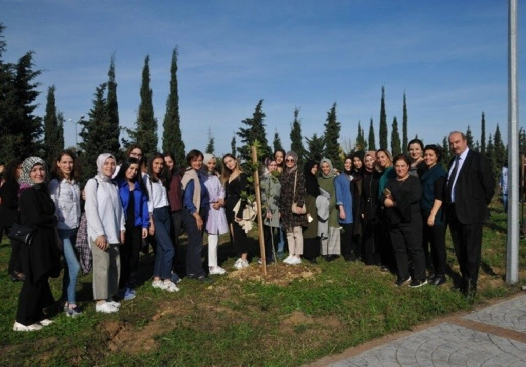 OKTAM'dan Her Çınar Fidanı; Kadınları Yaşatsın Diye