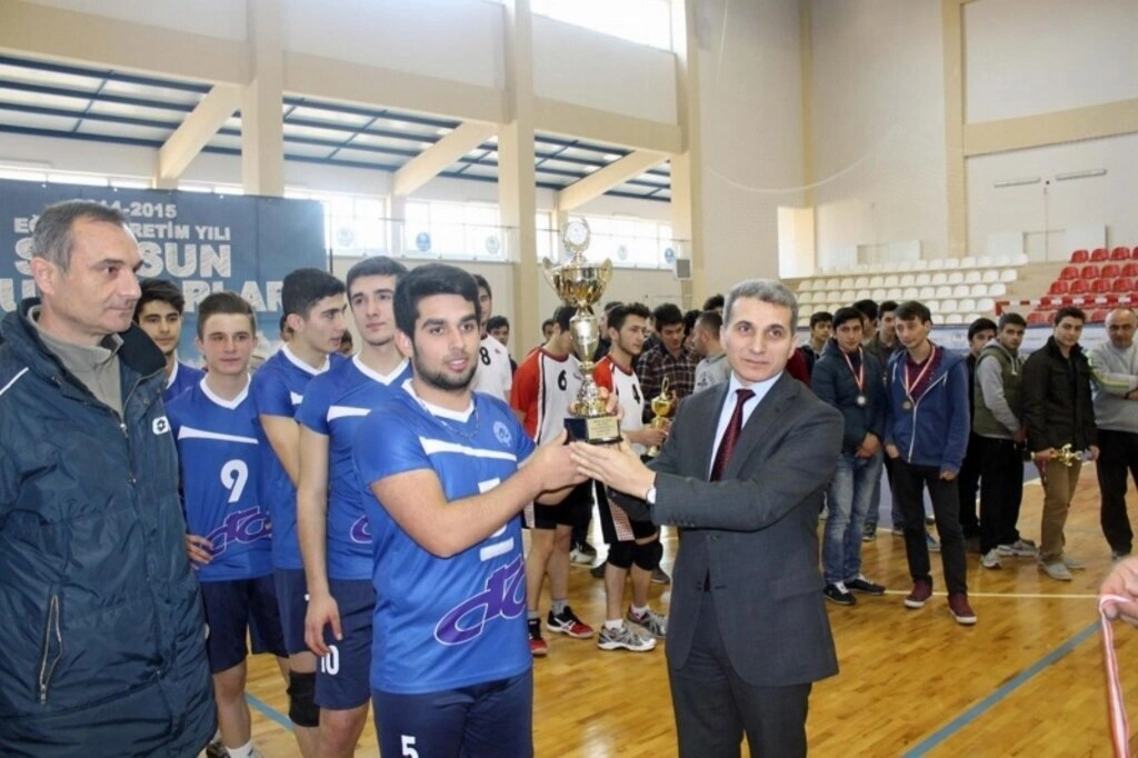 SAMSUN VOLEYBOL GENÇ ERKEKLER VE GENÇ BAYANLAR İL BİRİNCİLİĞİ SONA ERDİ