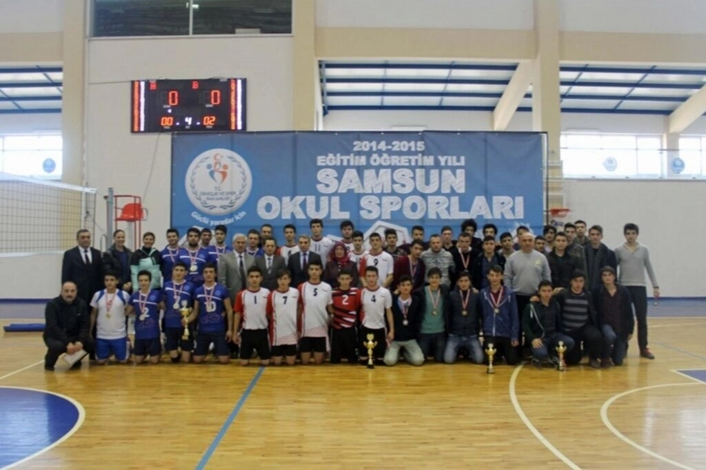 SAMSUN VOLEYBOL GENÇ ERKEKLER VE GENÇ BAYANLAR İL BİRİNCİLİĞİ SONA ERDİ