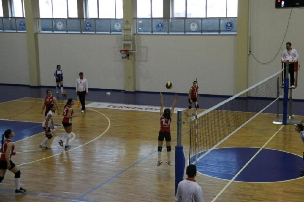SAMSUN VOLEYBOL GENÇ ERKEKLER VE GENÇ BAYANLAR İL BİRİNCİLİĞİ SONA ERDİ
