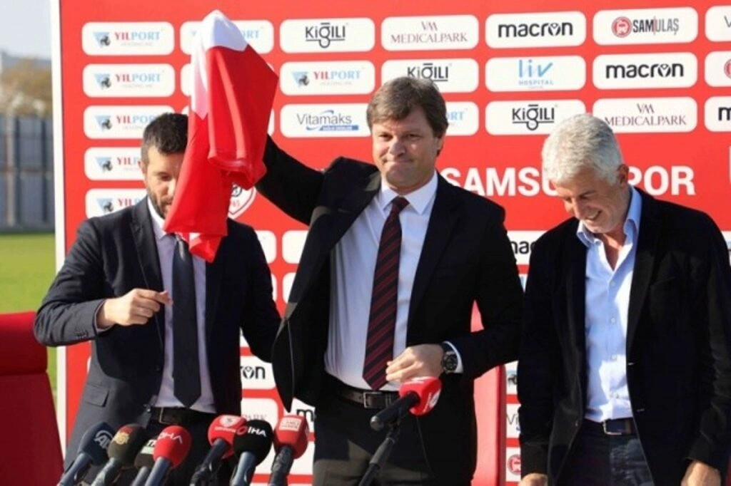 Ertuğrul Sağlam imzayı attı