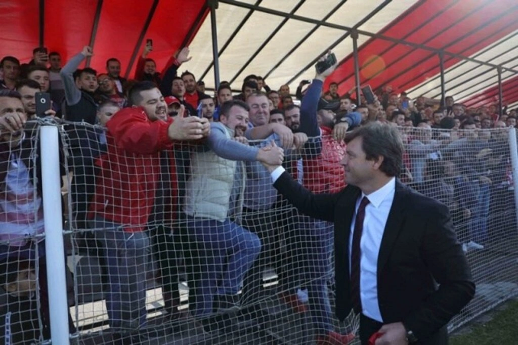 Ertuğrul Sağlam imzayı attı