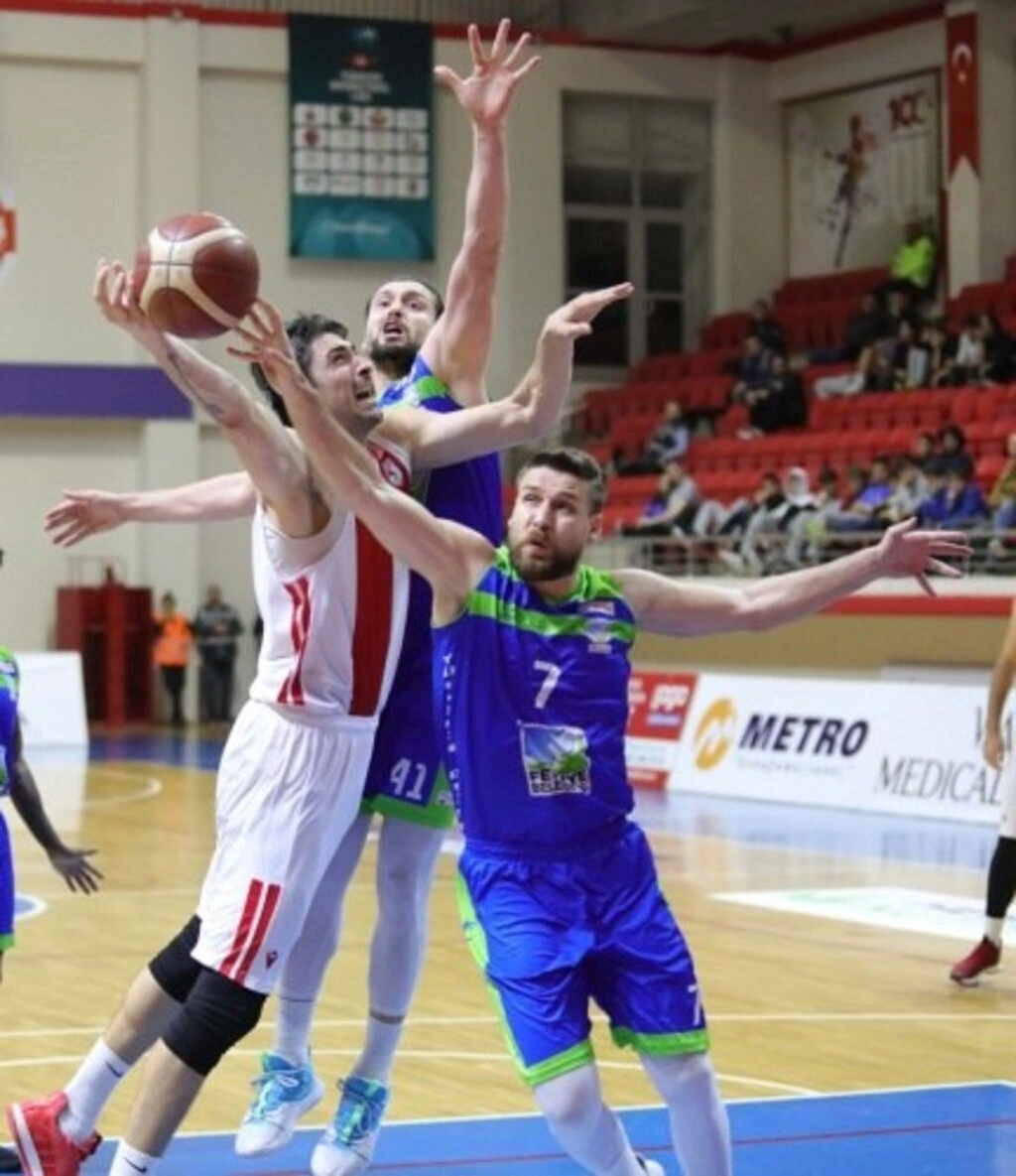SAMSUNSPOR – LOKMAN HEKİM FETHİYE BELEDİYESPOR: 60 – 69