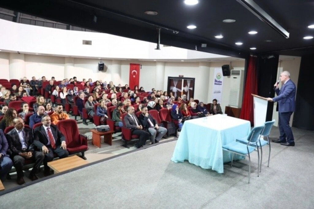 İlkadım Belediyesi'nden Öğretmenler Günü Kutlaması